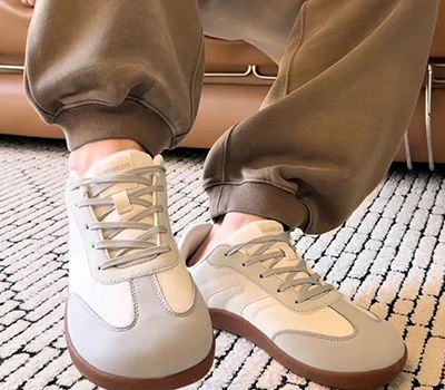 L'évolution des méthodes de personnalisation des chaussures spécialisées : de l'artisanat à la nu...