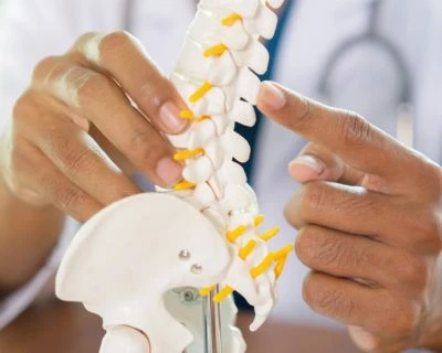 Choisir le bon scanner de colonne vertébrale pour votre clinique : pourquoi XIANKU se démarque